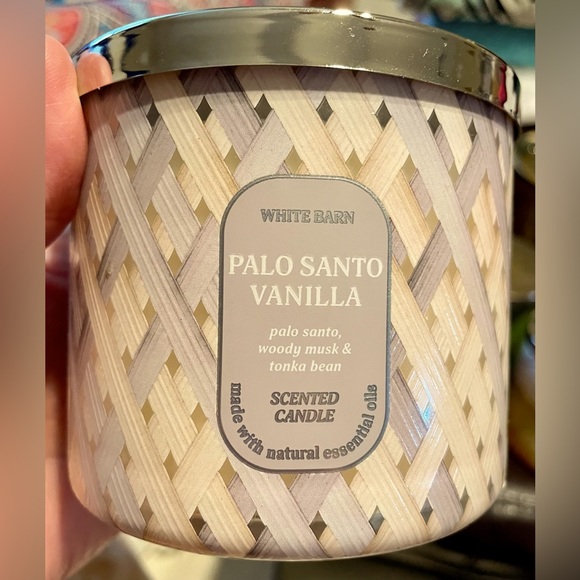 White Barn Accents Palo Santo Vanilla Retired Bath Body Works White